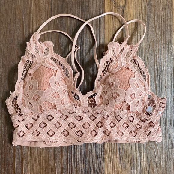Other - Pink lace lacy cropped crop top bra bralette